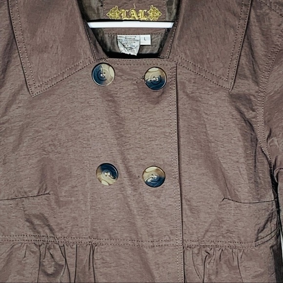 Live a Little crop bell sleeve Shacket - Picture 3 of 7